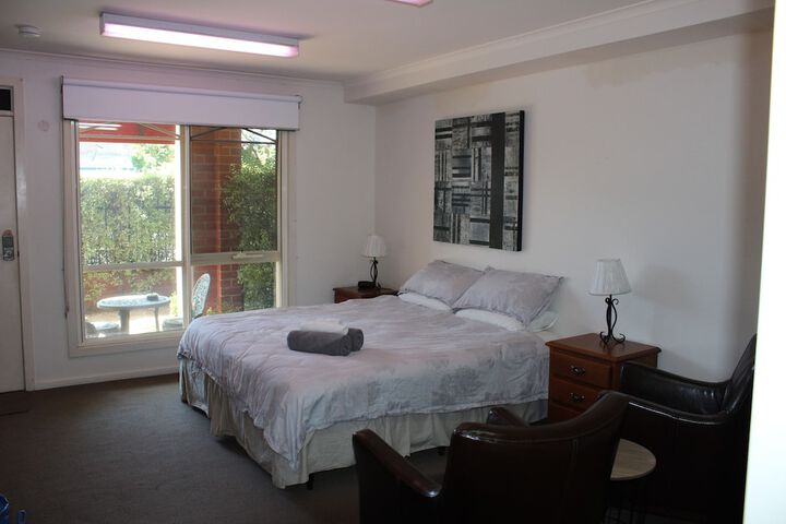 Room 5 of 22