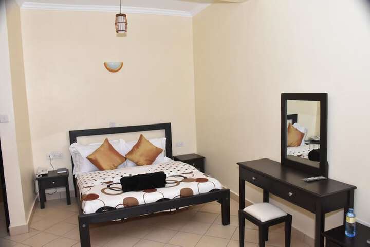 Room 16 of 31