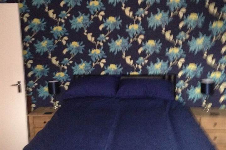Room 13 of 28