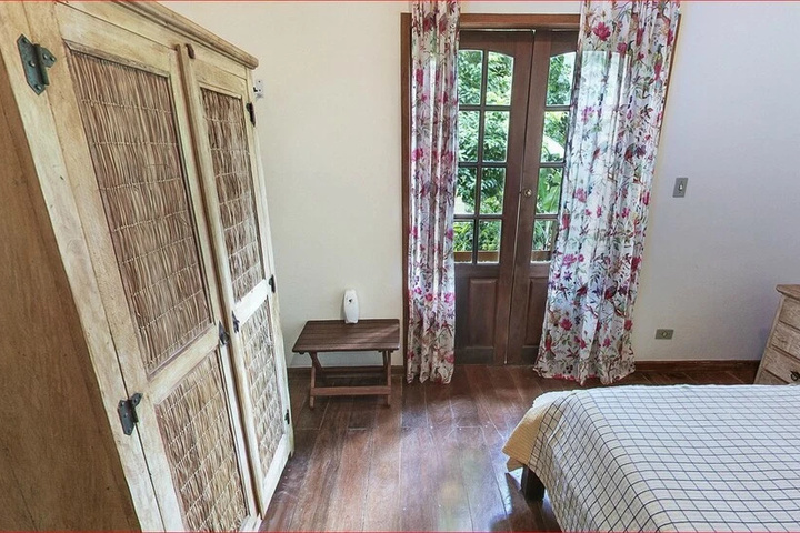 H4Y Linda Casa Camburi