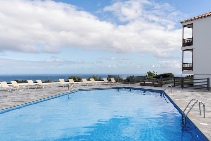 Pools & Facilities