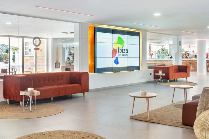 Lobby Entry
