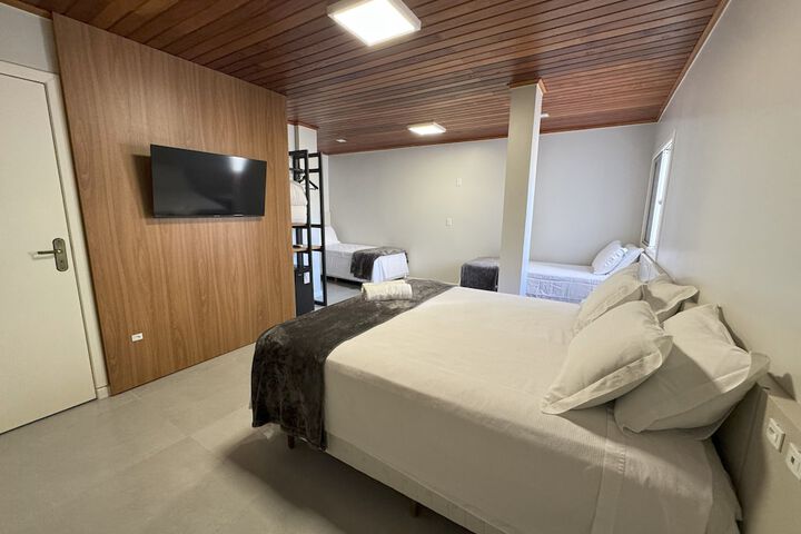 Room 11 of 23
