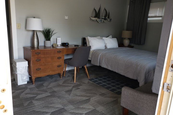 Room 63 of 128