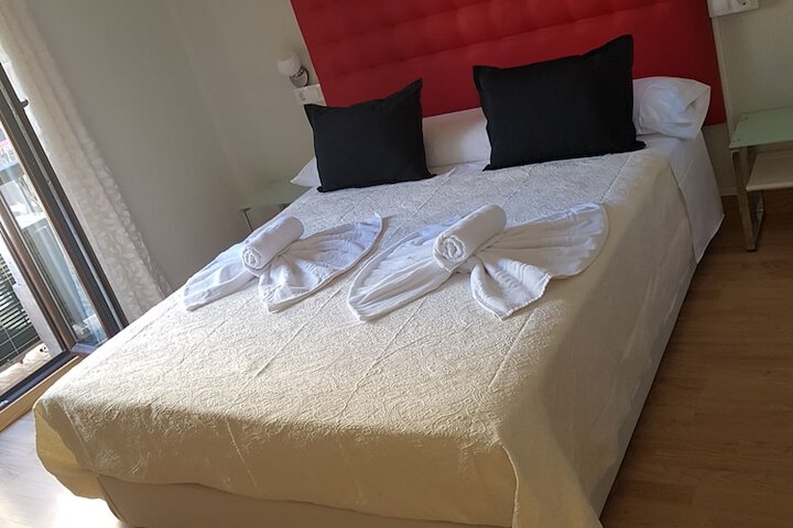Room 1 of 47