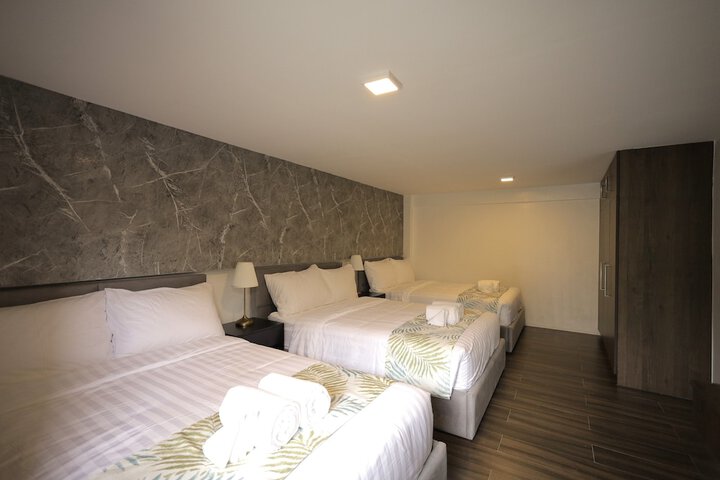 Room 9 of 62