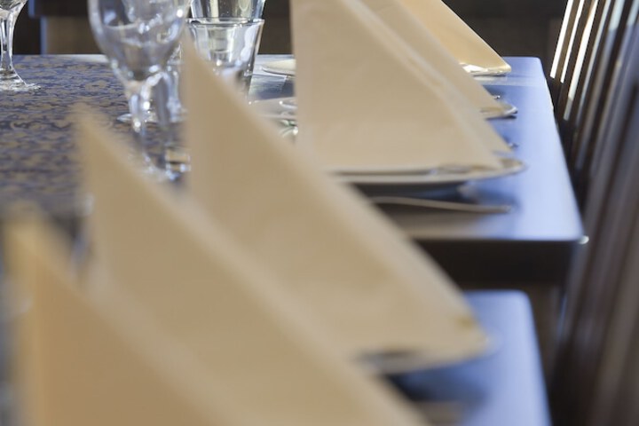 Dining 34 of 45