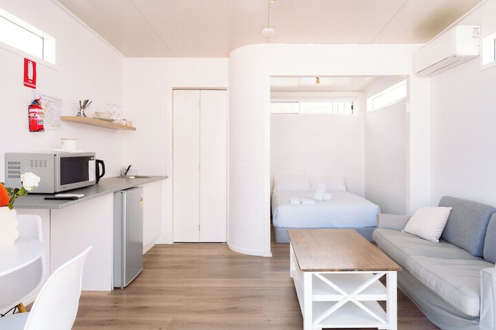 Room 13 of 26
