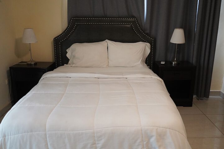 Room 10 of 21