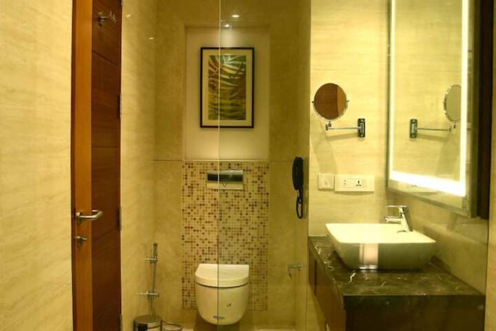Room 27 of 54