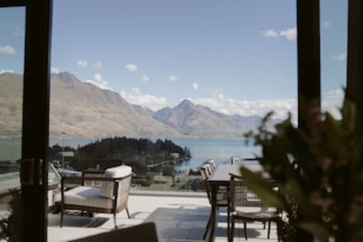 Hotel View 202 of 216