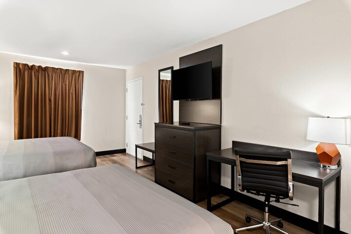 Room 21 of 30