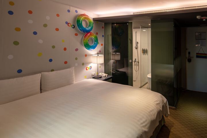 Room 55 of 79