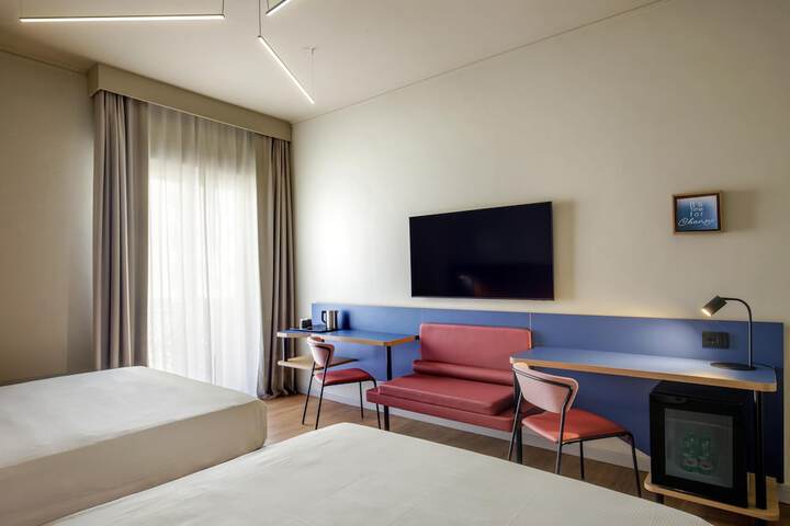 Room 54 of 188