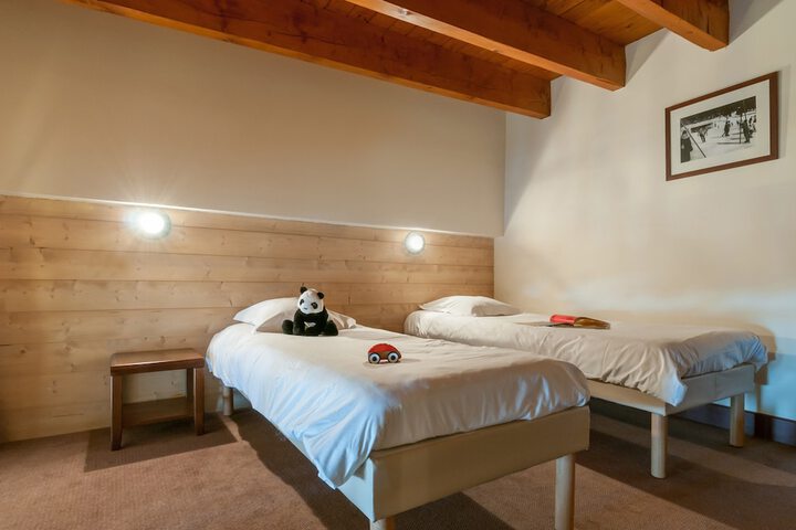 Children's theme room