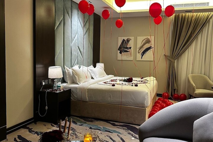 Room 18 of 28