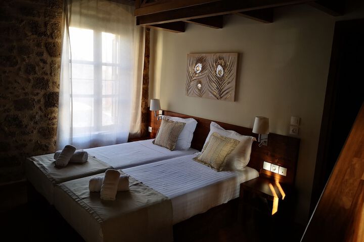 Room 15 of 68