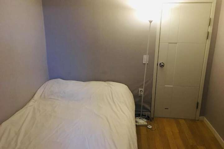 Room 15 of 49