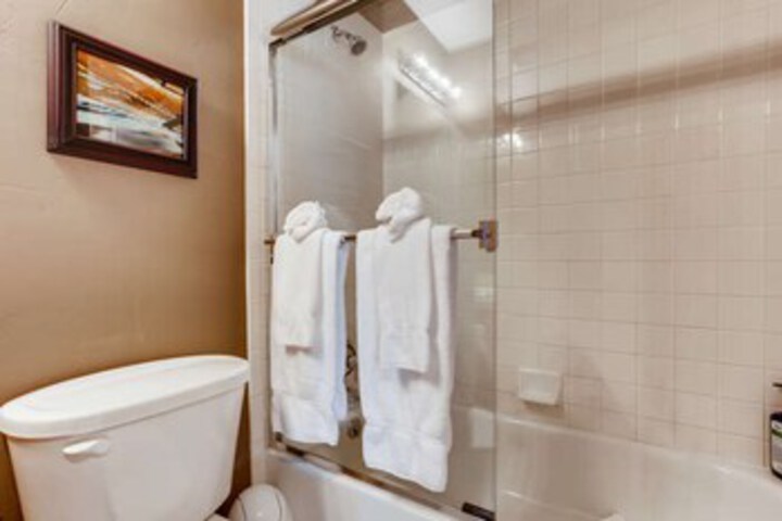 Room 4 of 29