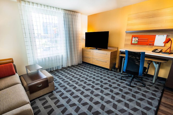 Room 49 of 84