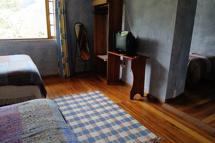 Room 3 of 25