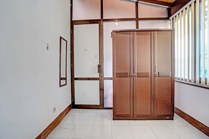 Room 20 of 35