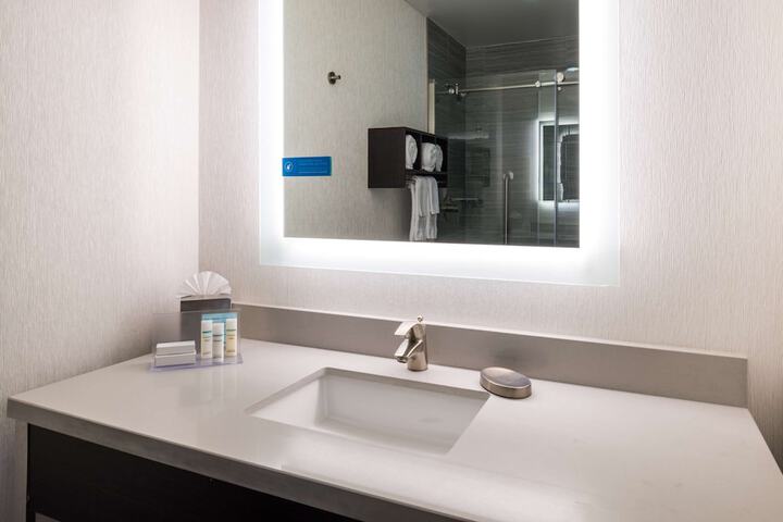 Bathroom shower