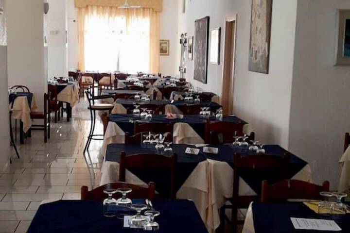 Dining Photos