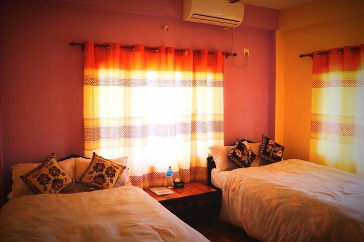 Room 10 of 68