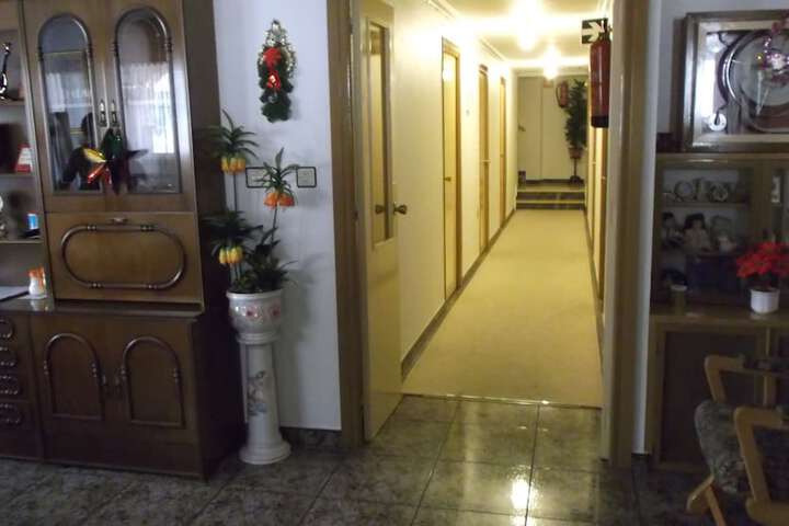 Ballroom/Hall 28 of 31