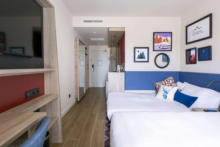 Room 20 of 68