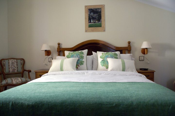 Room 2 of 27