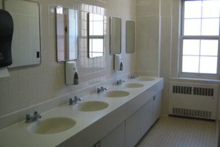 Room 5 of 37