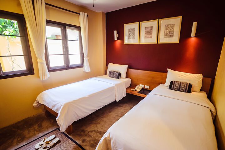 Room 10 of 50