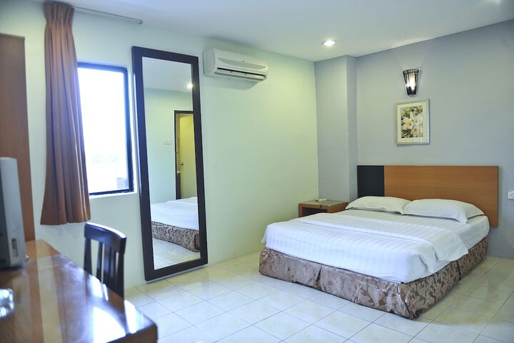 Room 5 of 35