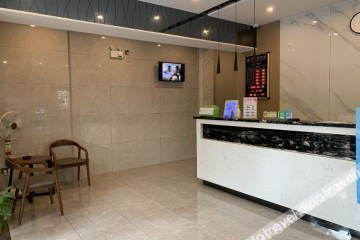 Hotel Interior 11 of 25