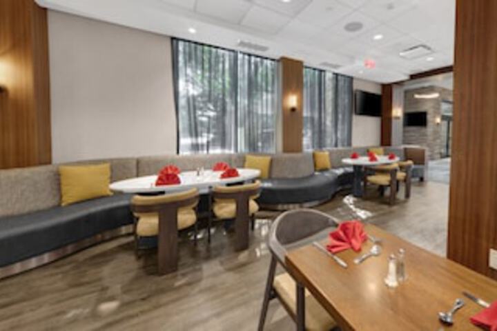 Breakfast area