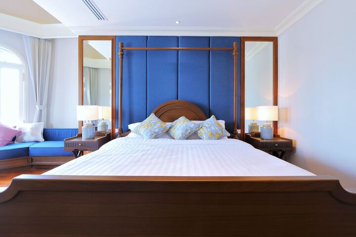Room 12 of 81