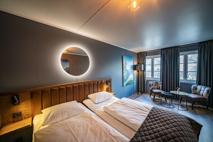Room 14 of 50