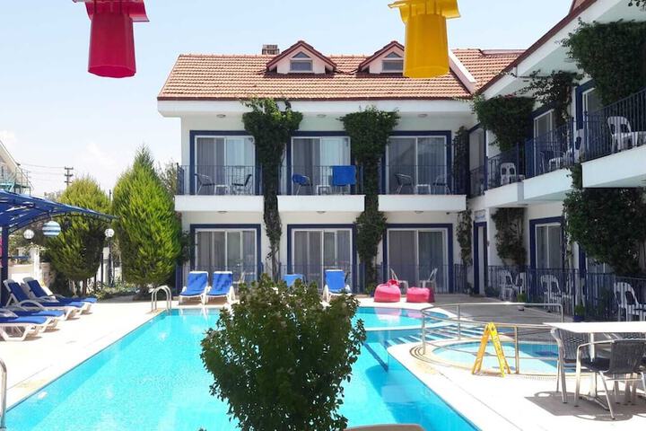 Hotel 94 of 105