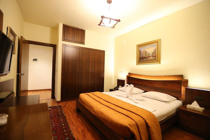 Room 17 of 60