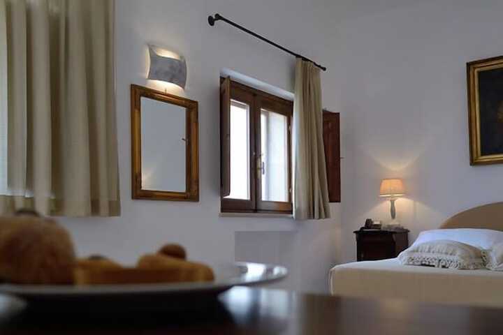 Room 14 of 46