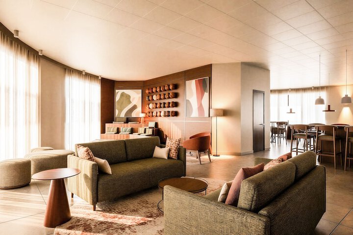 Hotel Interior 4 of 27