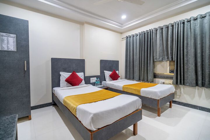 Room 7 of 15