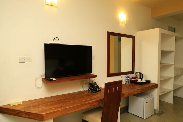 Room 15 of 41