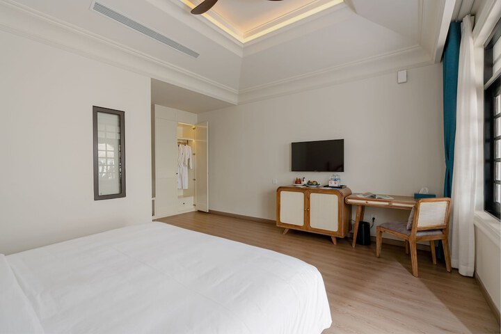 Room 19 of 125