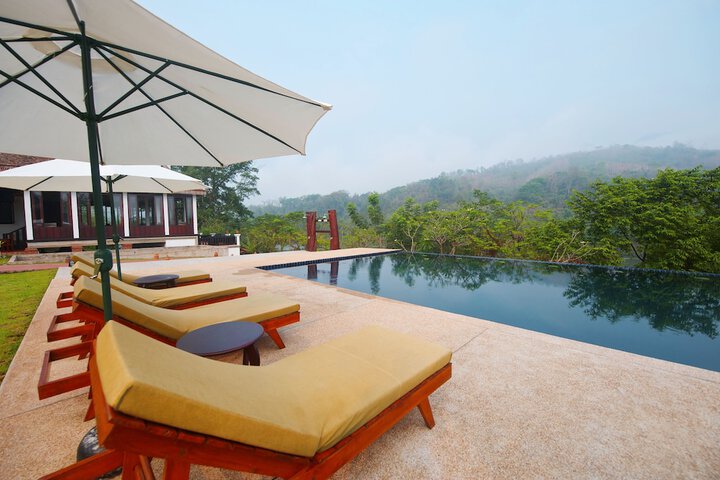 Sundeck 218 of 277