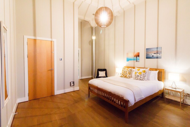 Room 22 of 63