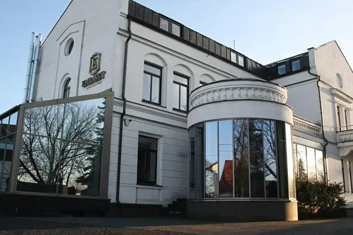 EMBASSY HOTEL BALATONAS