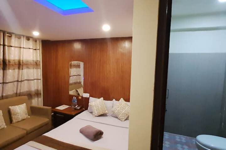 Room 72 of 122